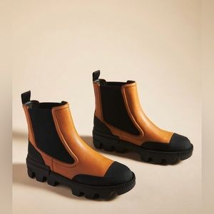 NWT ANTHROPOLOGIE-Bibi Lou Stompy Ankle Boots